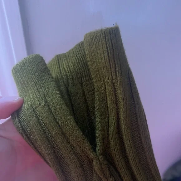 525 Button Down Shirt dress in Fir from Revolve - Picture 4 of 4